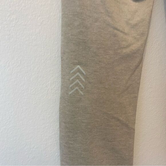 Indygena Cropped Jogger Pants - Picture 8 of 10